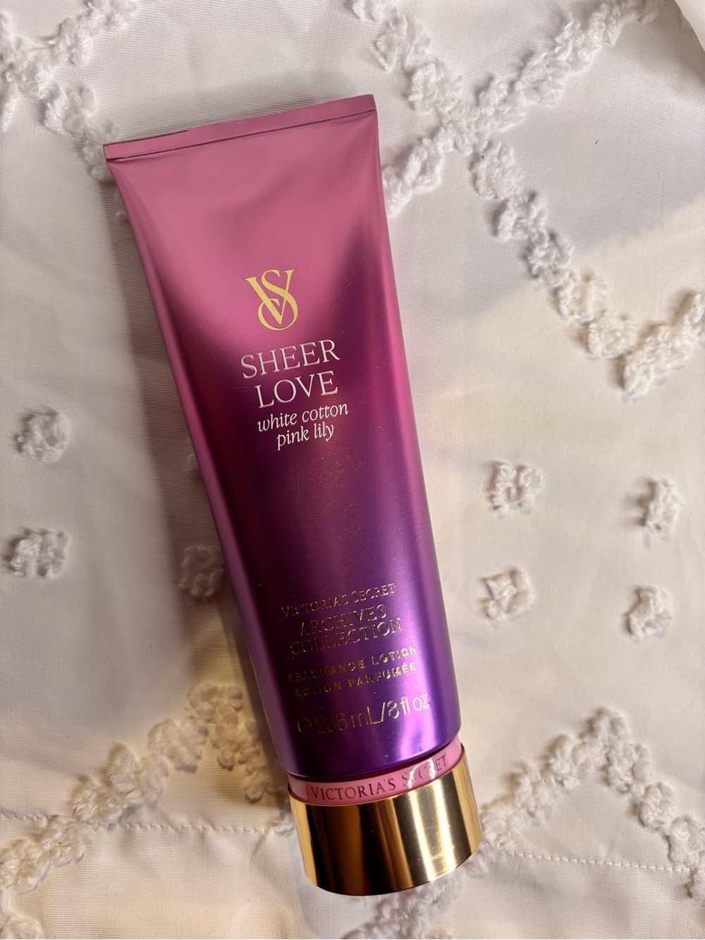 Victoria's Secret Sheer Love Fragrance Lotion - Pink/Purple